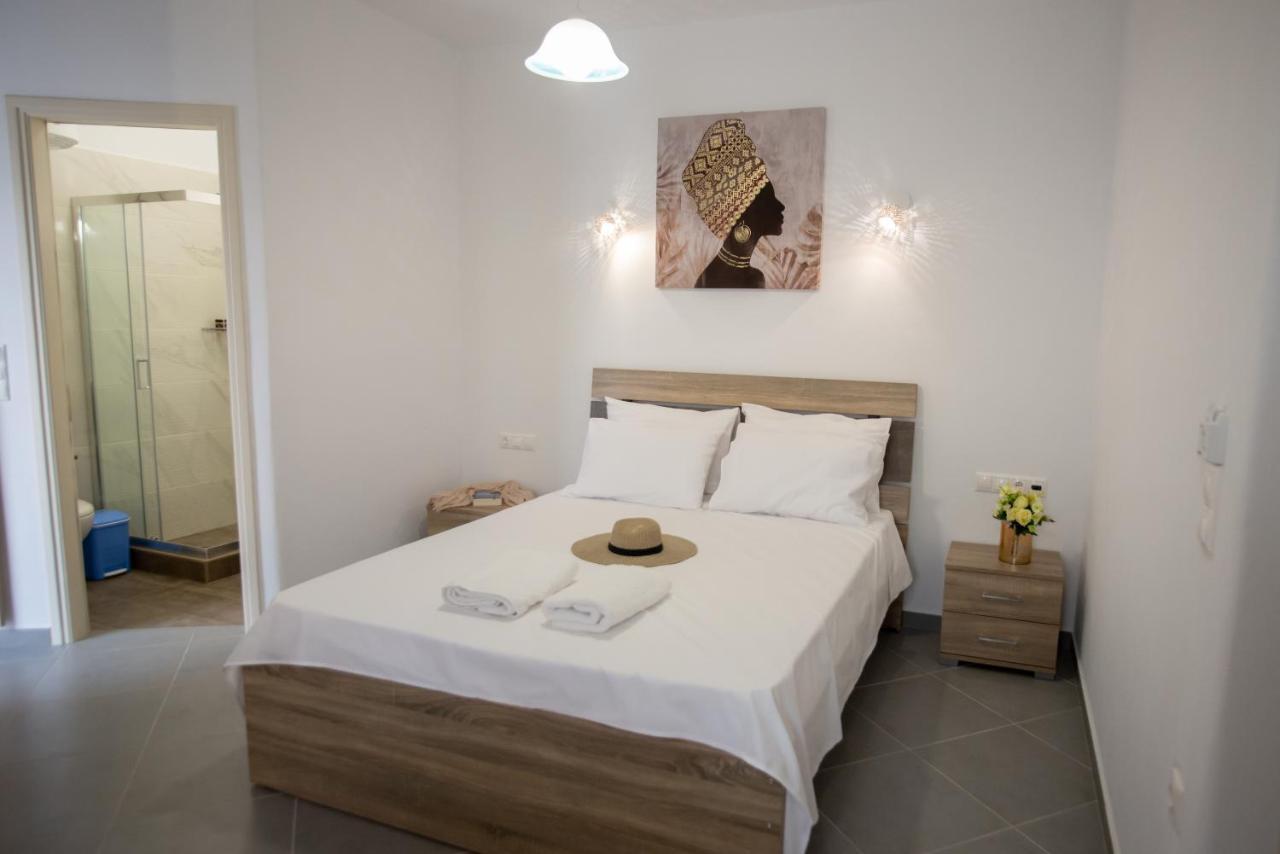 Studios Thiseas Naxos City Exterior photo